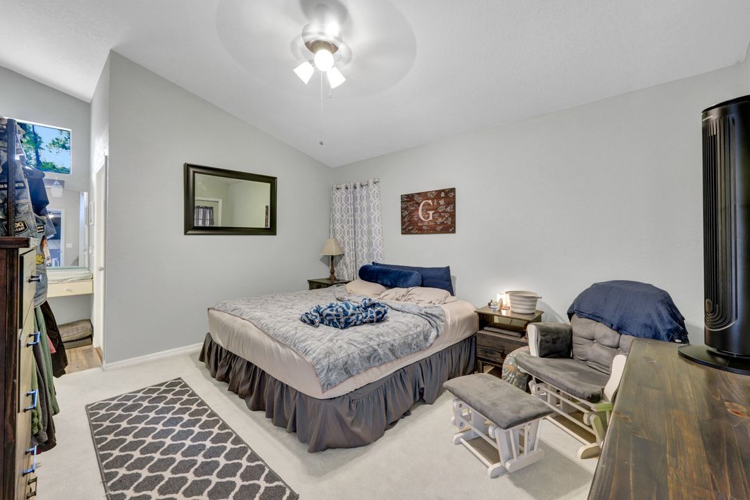 825 23rd St SW, Naples, FL 34117