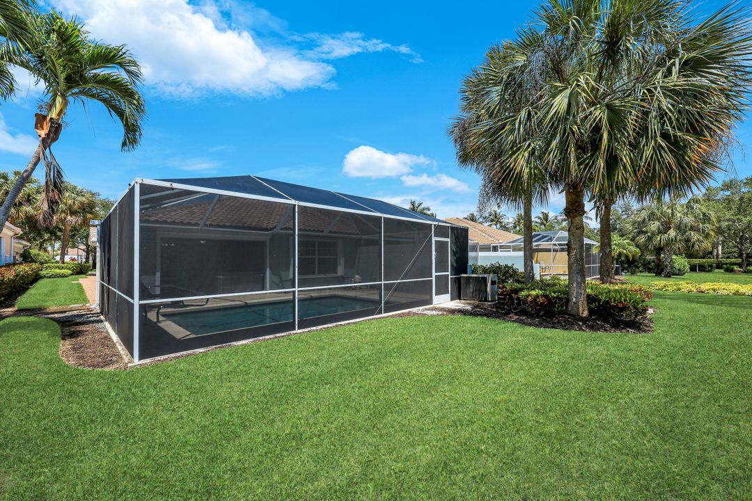 7221 Bellini Way, Naples, FL 34114
