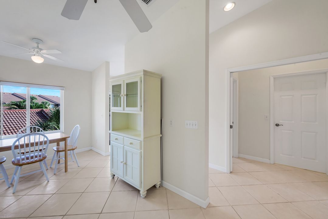 1660 Windy Pines Dr #4, Naples, FL 34112