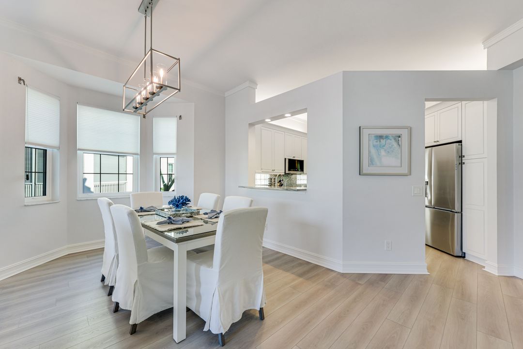 805 Bentwater Cir #104, Naples, FL 34108