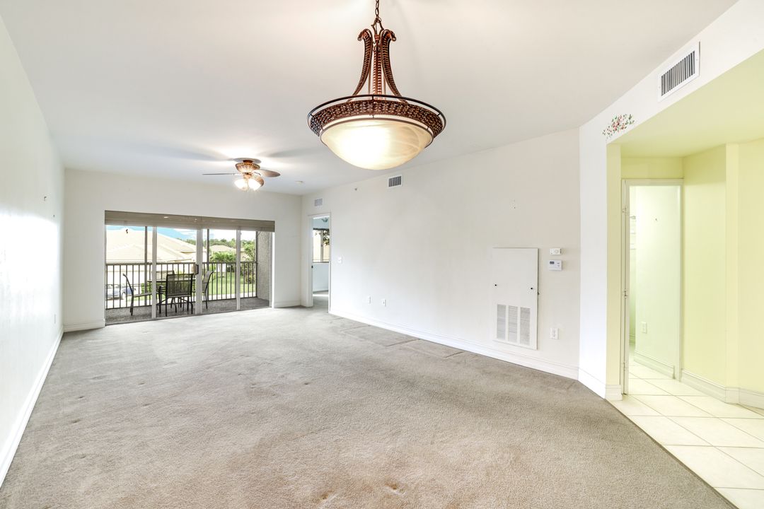 7839 Regal Heron Cir #206, Naples, FL 34104