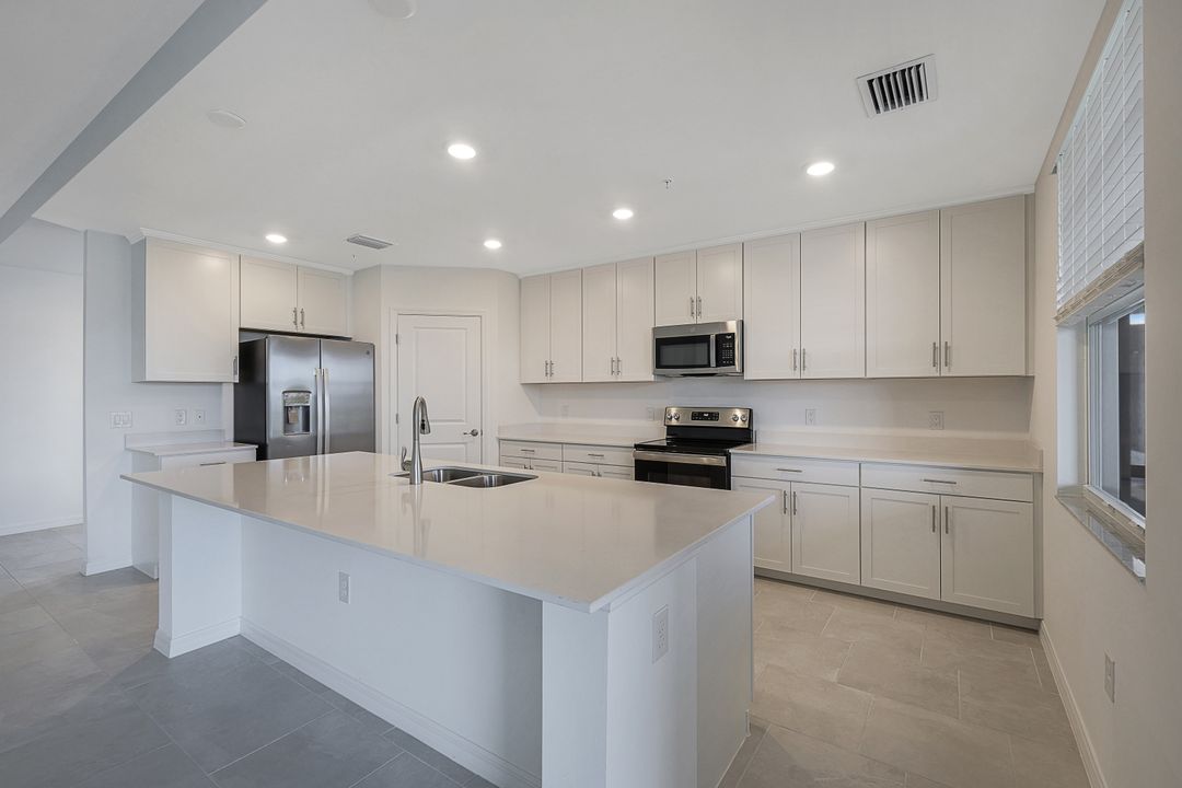 5739 Oakmont Ct, Ave Maria, FL 34142