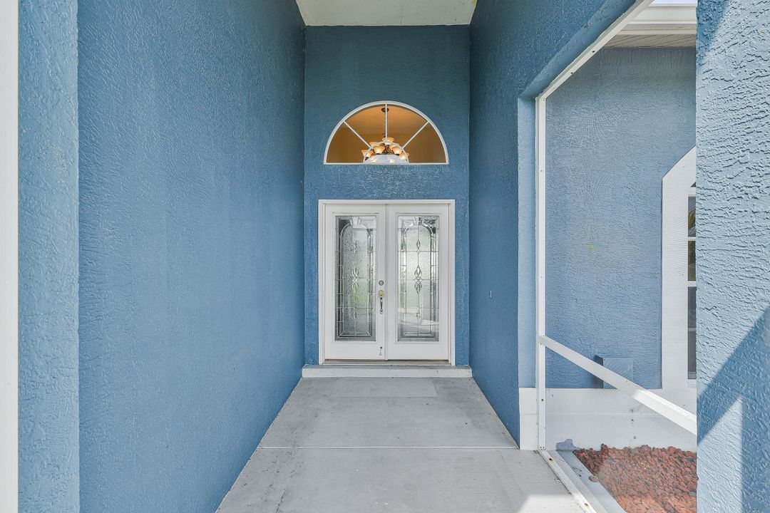 1728 NW 7th Ave, Cape Coral, FL 33993