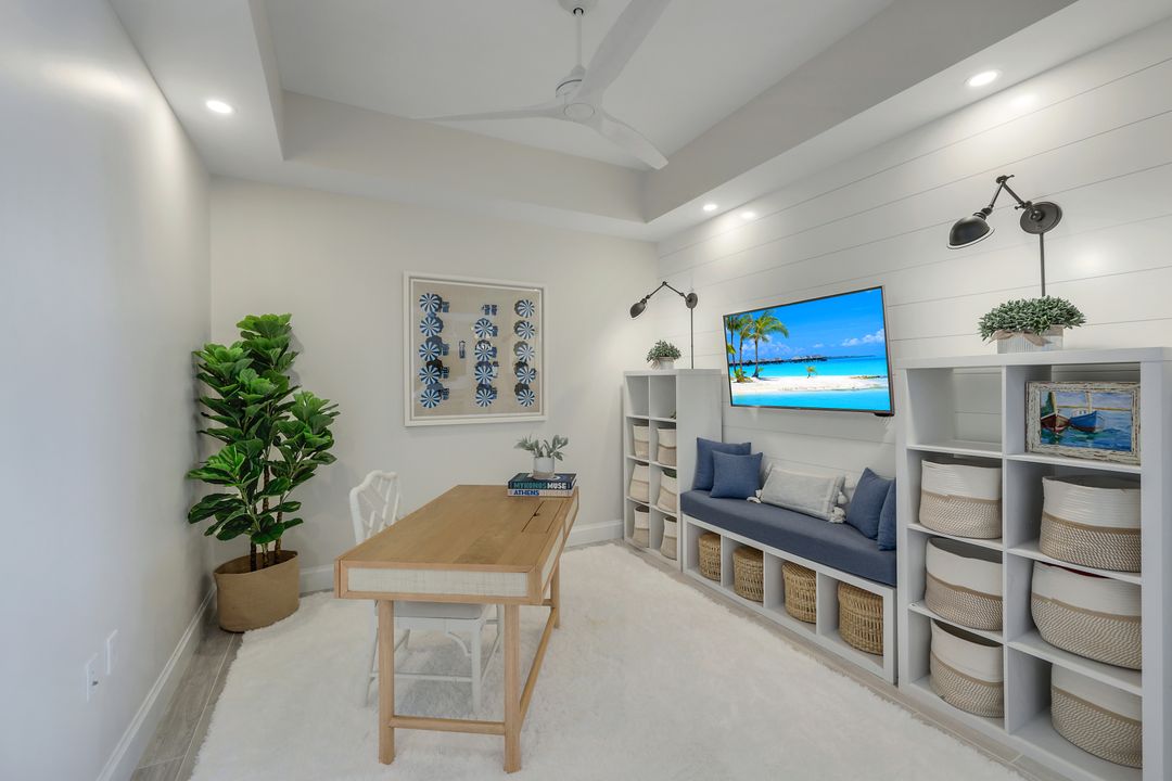 1111 Central Ave #514, Naples, FL 34102