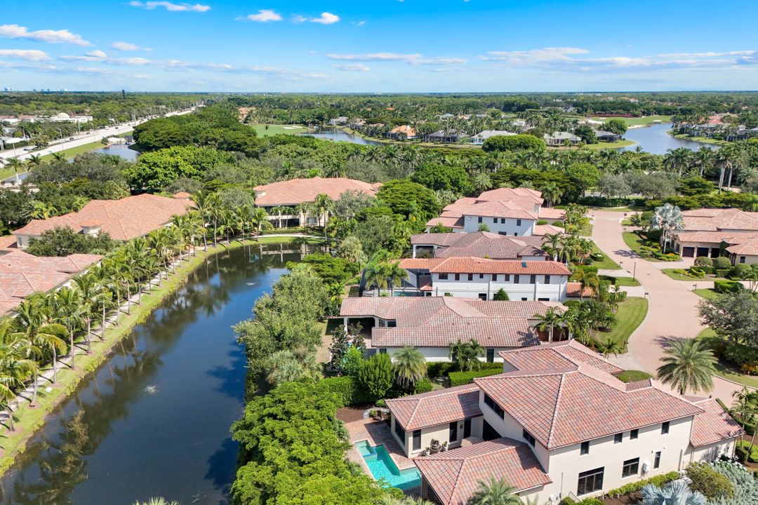 2351 Traditions Ct, Naples, FL 34105