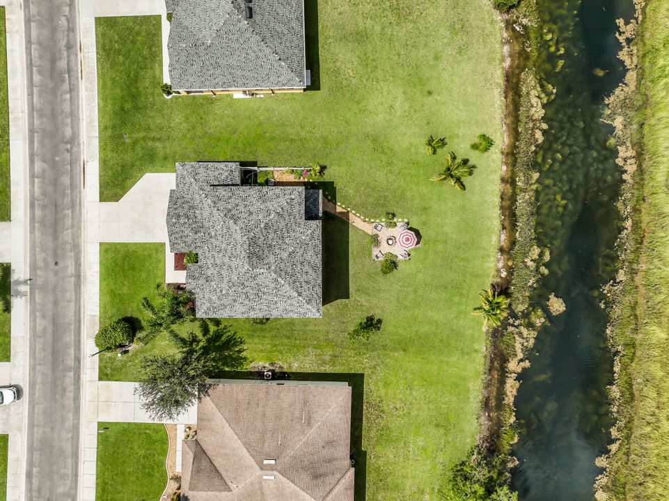 18261 Pine Nut Ct, Lehigh Acres, FL 33972