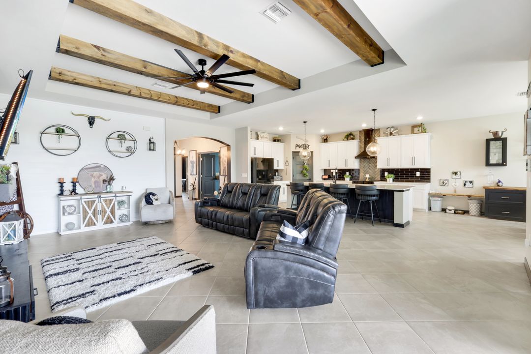 18821 Shimmer Dawn Ct, NO FORT MYERS, FL 33917