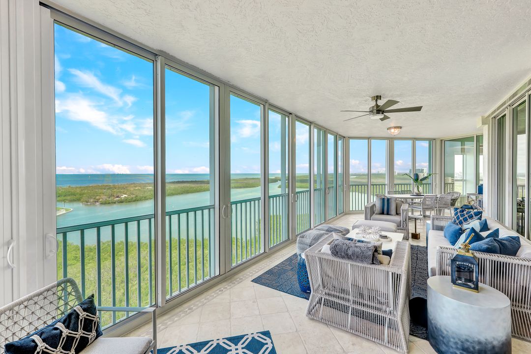 295 Grande Way #1403, Naples, FL 34110