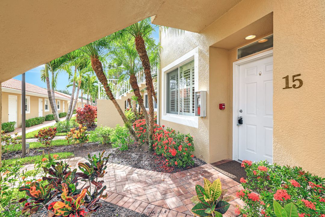 2386 Magnolia Ave #15, Naples, FL 34112
