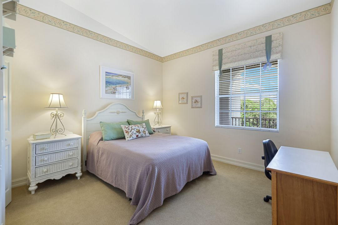 795 Bentwater Cir #202, Naples, FL 34108