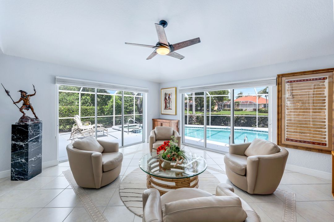 1343 Old Oak Ln, Naples, FL 34110