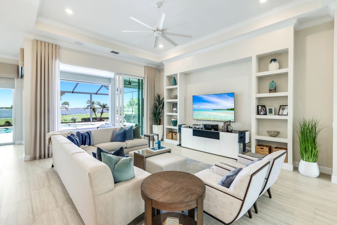 18437 WildBlue Blvd, Fort Myers, FL 33913