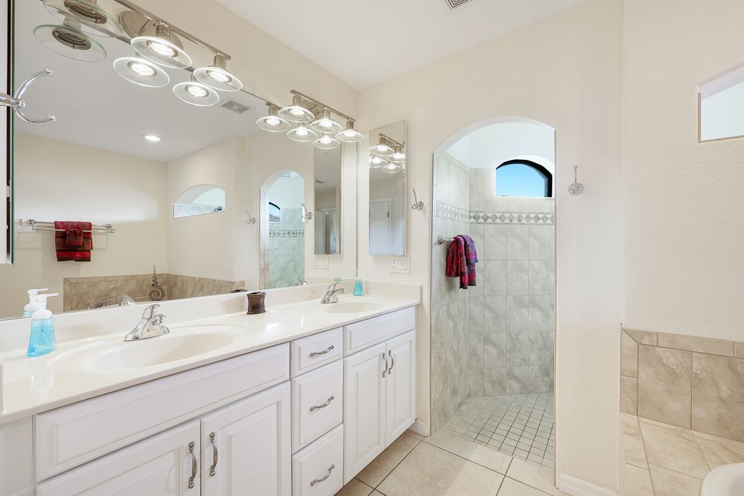 1409 SE 17th St, Cape Coral, FL 33990