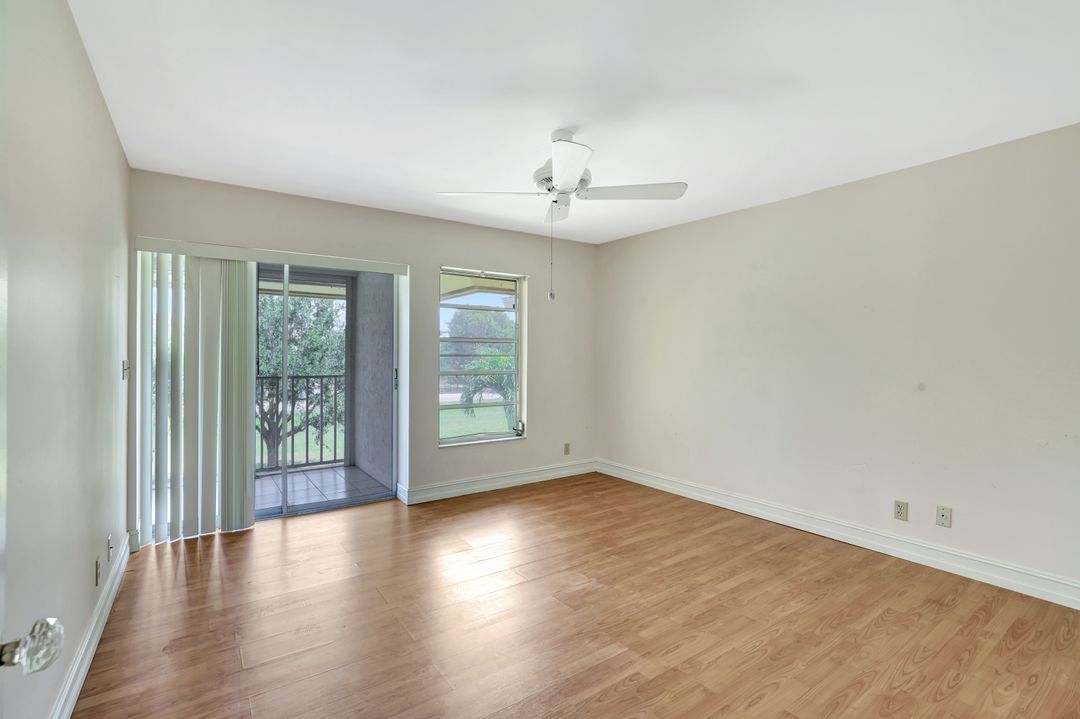 722 Broad Ave S #722, Naples, FL 34102