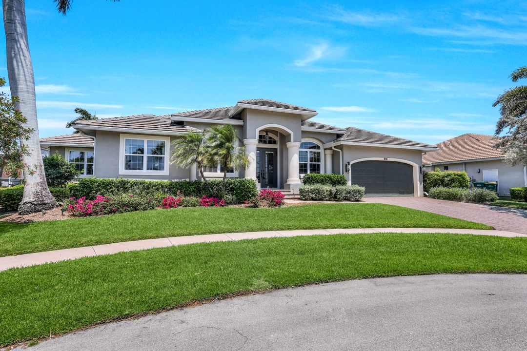 910 Montego Ct, Marco Island, FL 34145