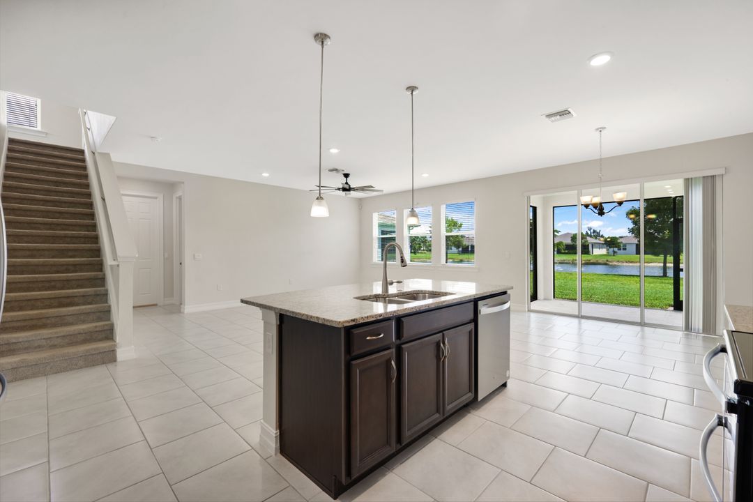 421 Coral Reef Pl, Cape Coral, FL 33993