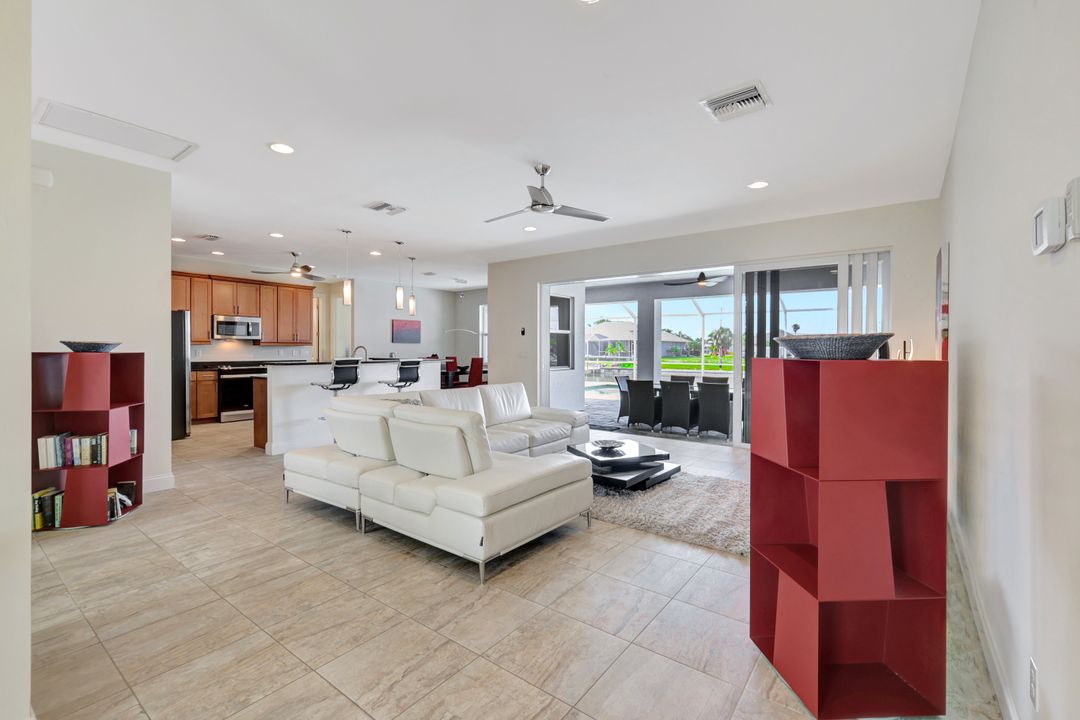 1726 SW 45th St, Cape Coral, FL 33914