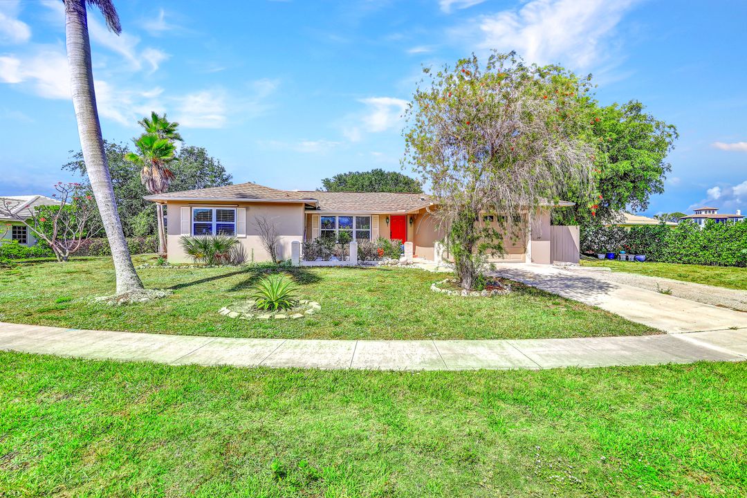 489 Echo Cir, Marco Island, FL 34145