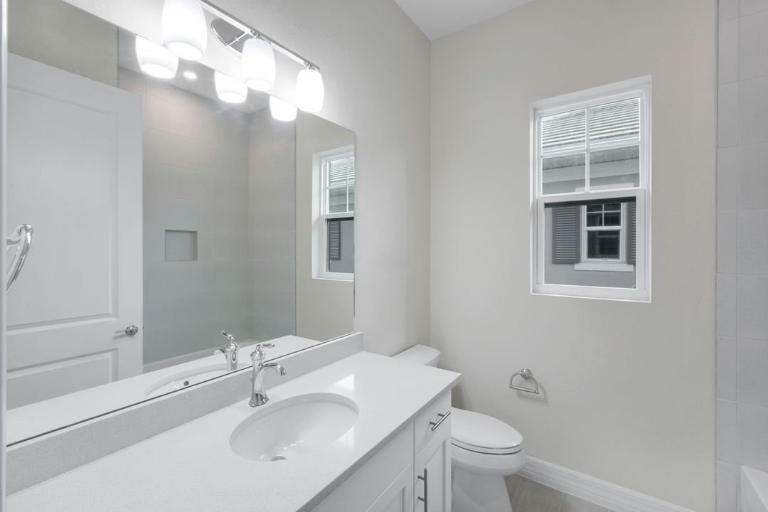 280 Antilles Wy E #101, Naples, FL 34112