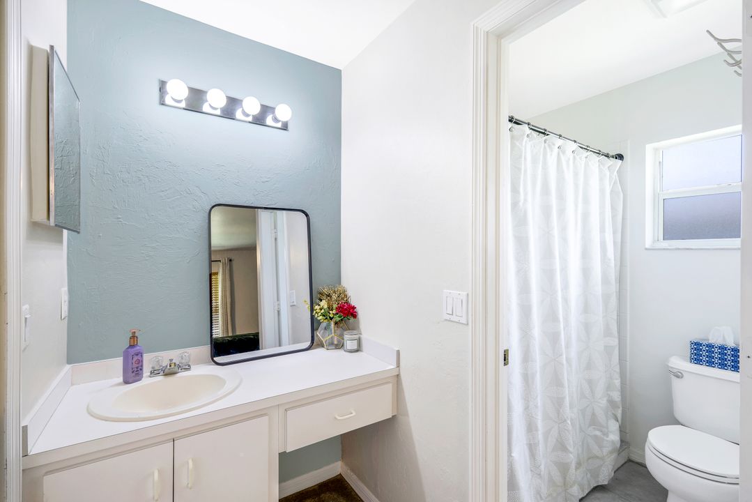 2127 SE 5th Pl, Cape Coral, FL 33990