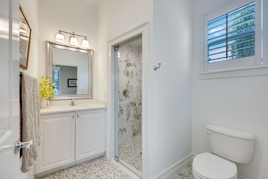 27154 Harbor Dr, Bonita Springs, FL 34135
