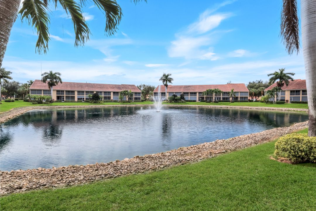 2415 Bayou Ln #3, Naples, FL 34112