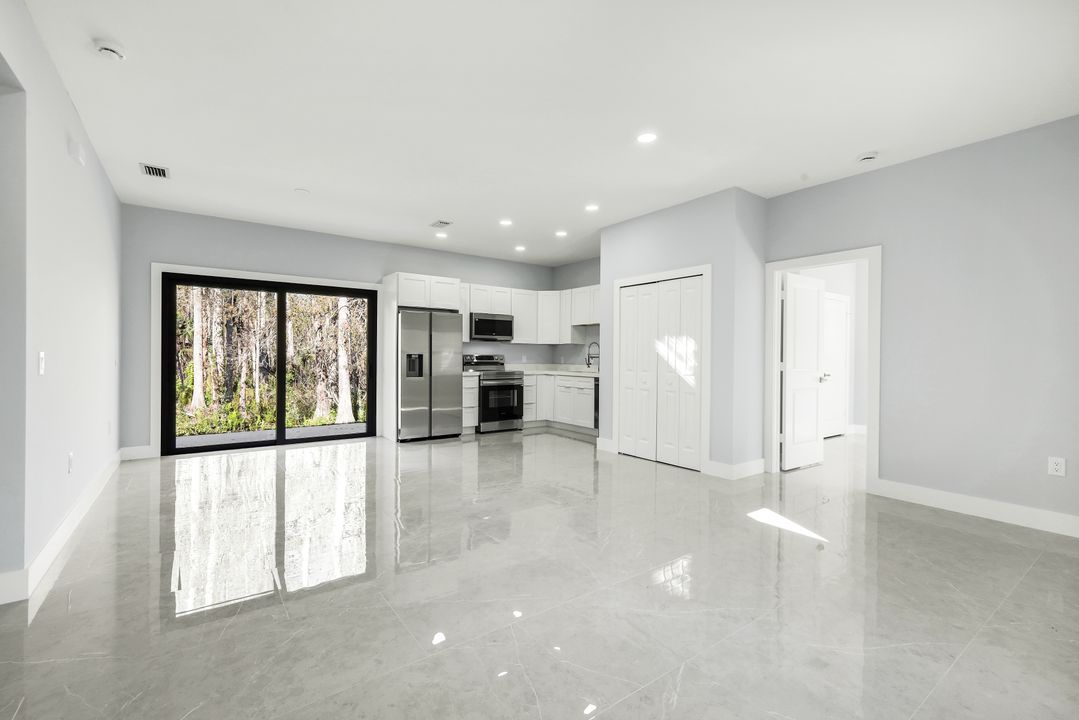 2677 62nd Avenue NE, Naples, FL 34120