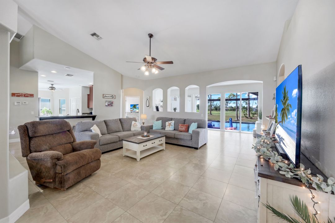 1302 SW 20th St, Cape Coral, FL 33991