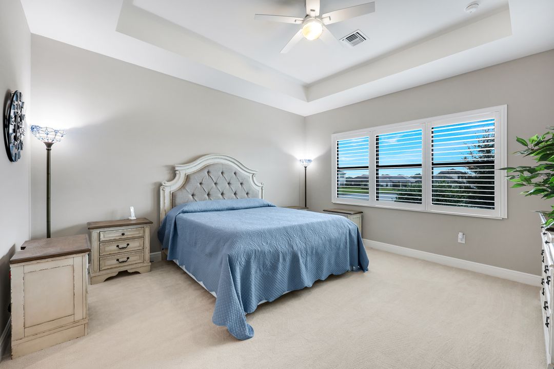 4065 Aquila Pl, Naples, FL 34120