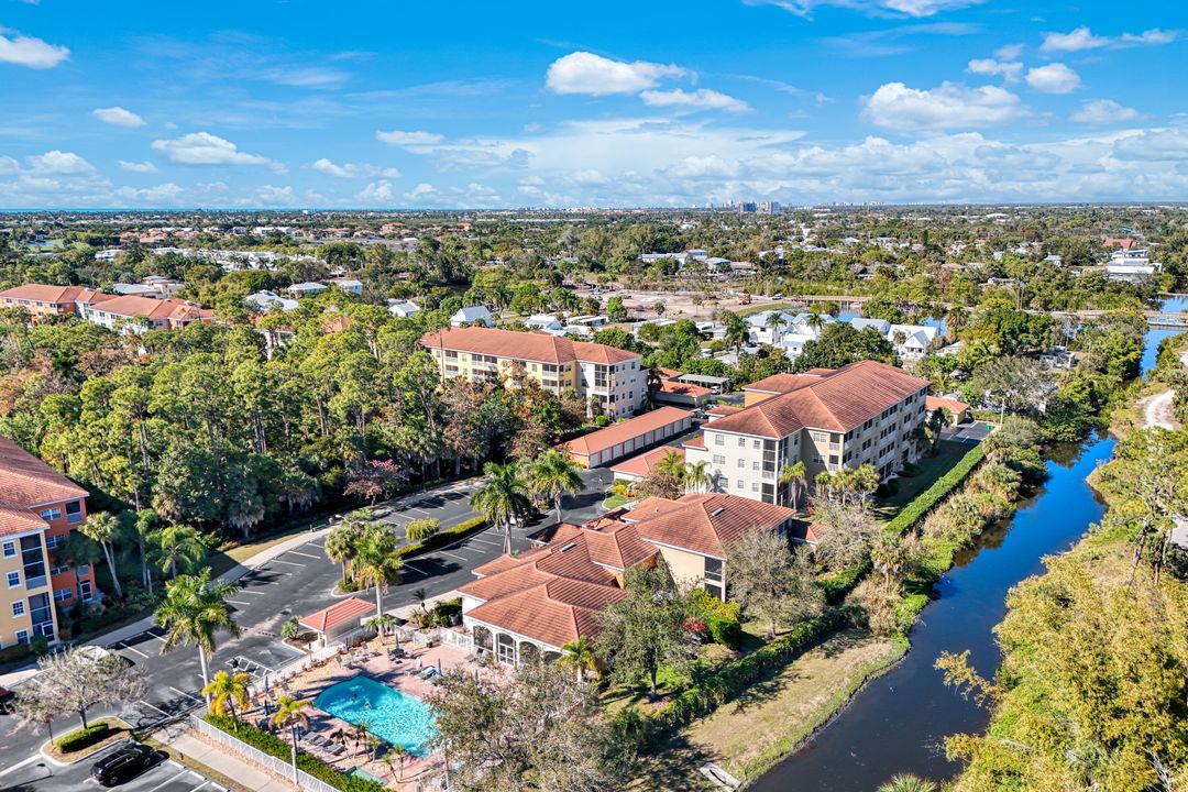 4455 Botanical Pl Cir #204, Naples, FL 34112