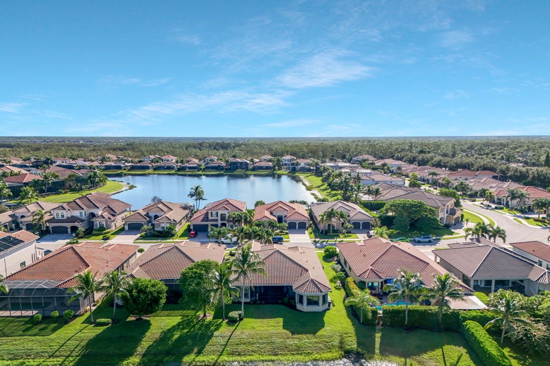3384 Atlantic Cir, Naples, FL 34119