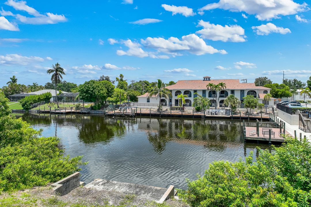 1523 SE 36th Terrace, Cape Coral, FL 33904