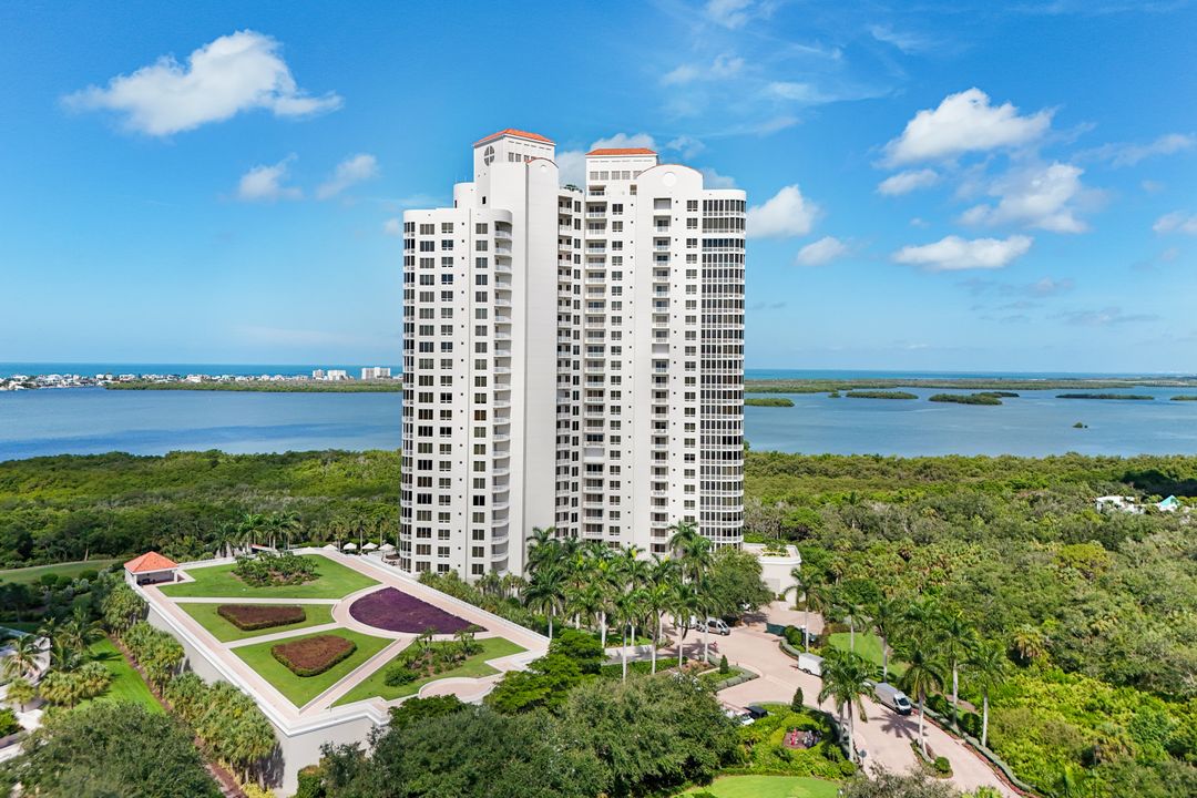 4851 Bonita Bay Blvd, Bonita Springs, FL 34134