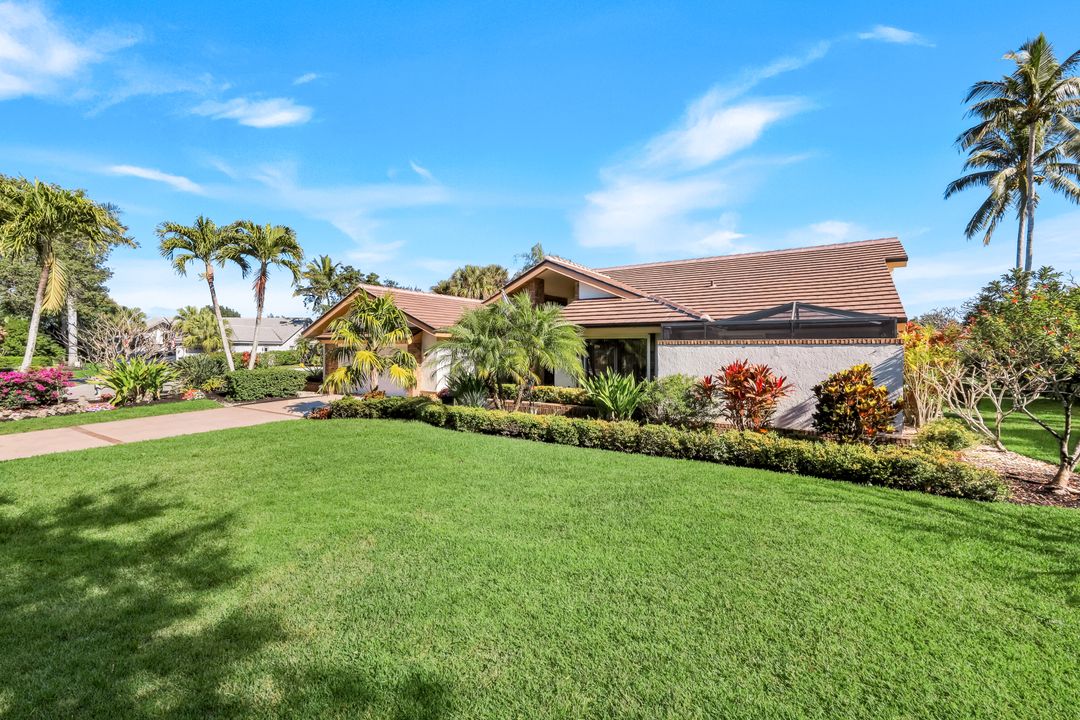 11510 Tanager Ct, Naples, FL 34119