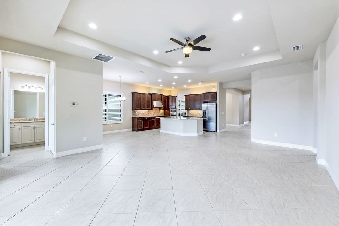 11532 Stonecreek Cir, Fort Myers, FL 33913