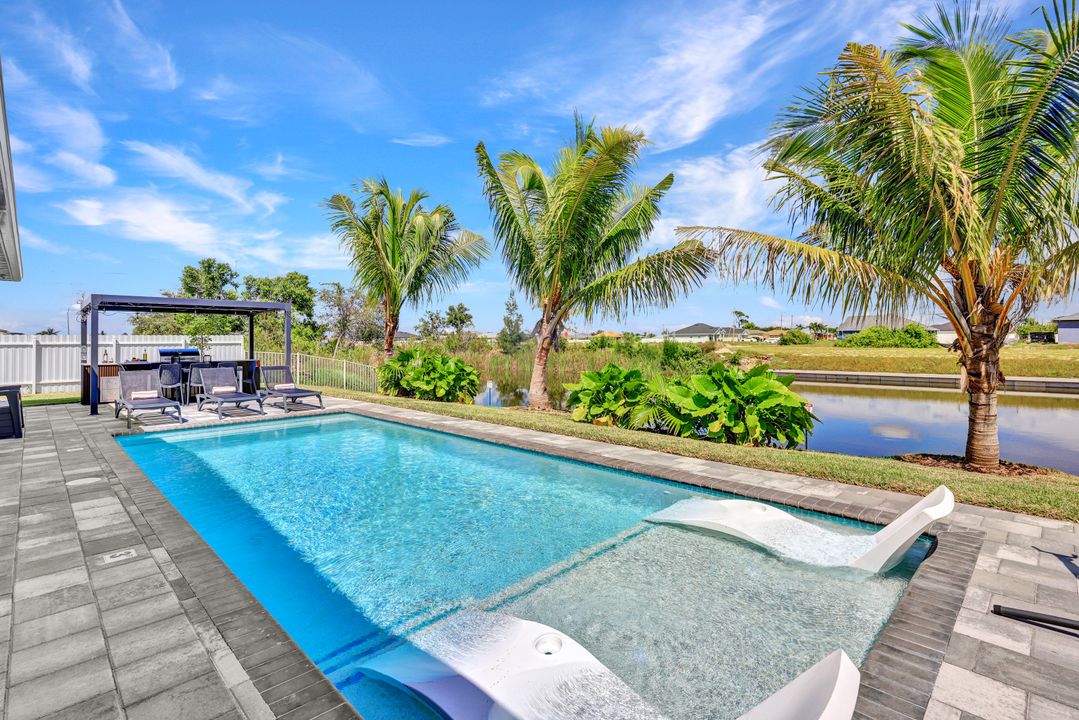 23 NE 8th Terrace, Cape Coral, FL 33909