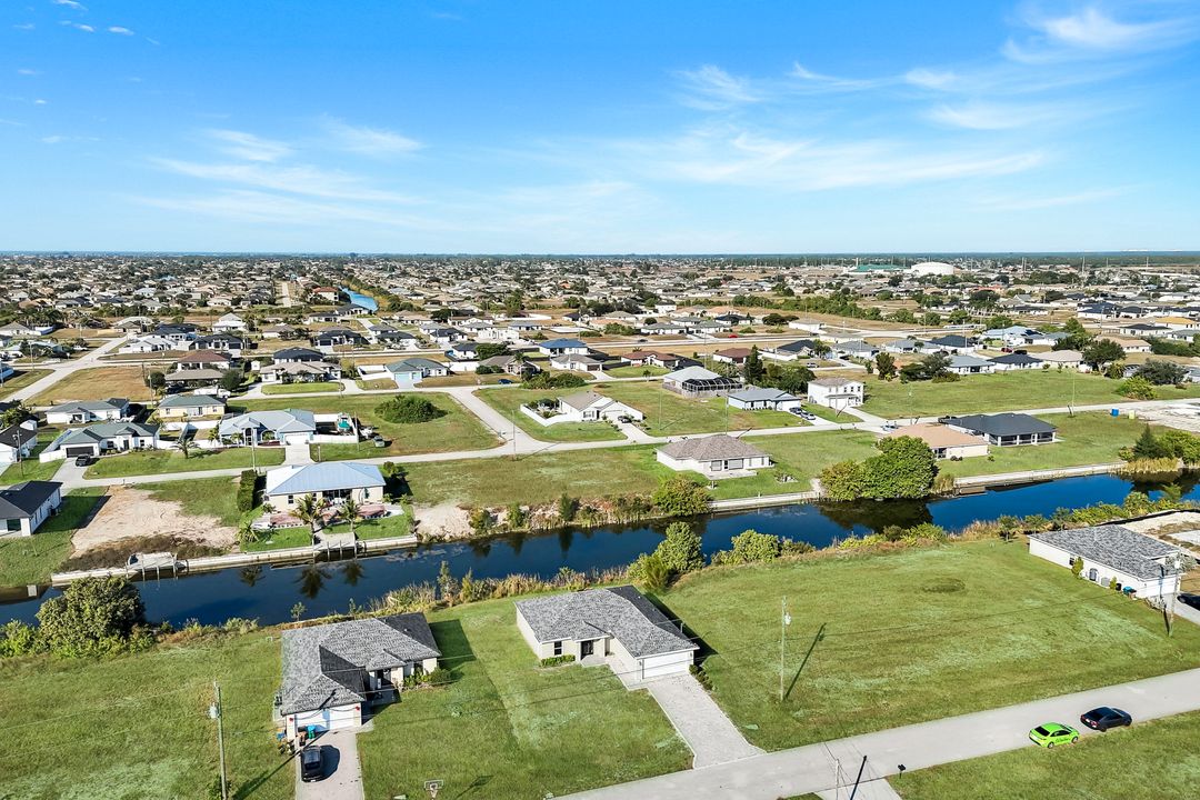 1734 NW 6th Pl, Cape Coral, FL 33993