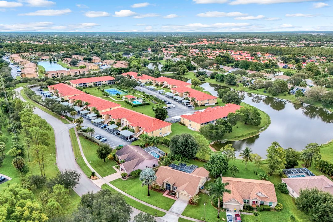 169 Plantation Cir, Naples, FL 34104