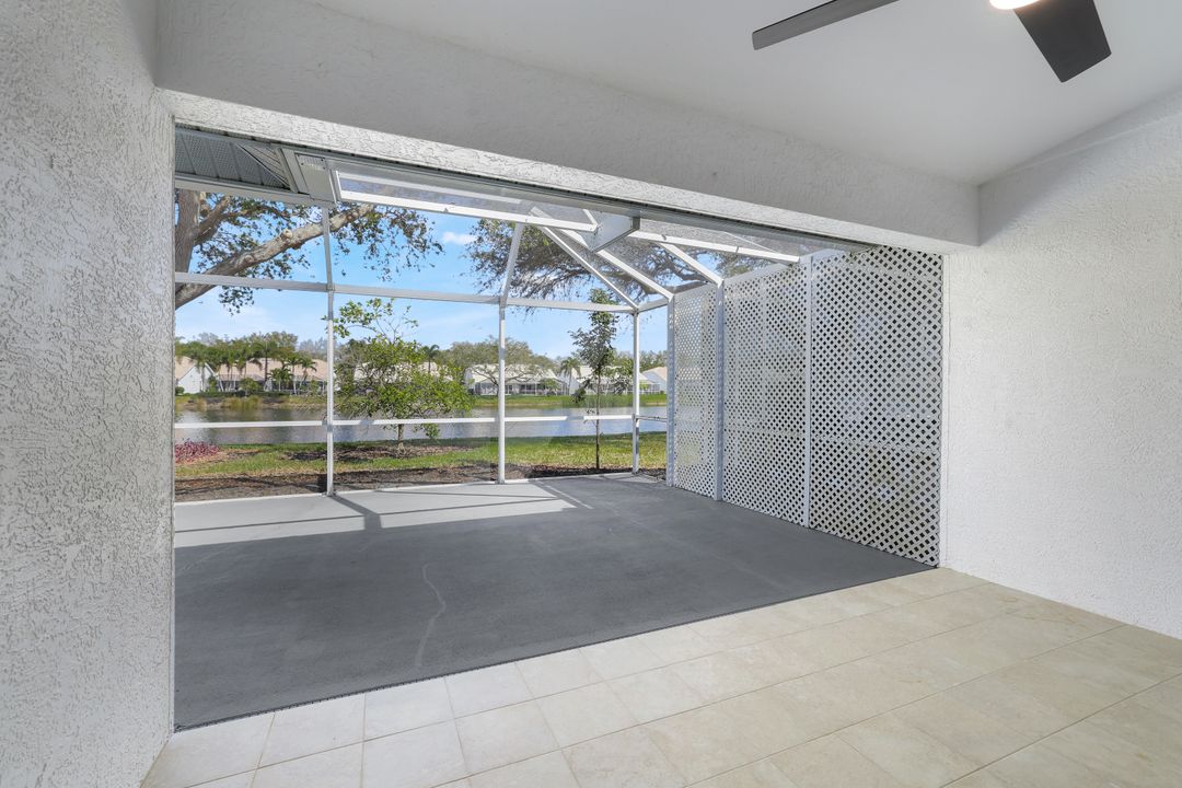 661 Captn Kate Ct, Naples, FL 34110