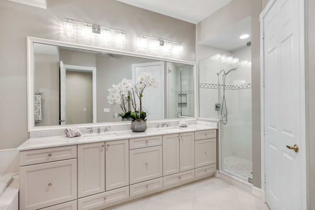 1840 Les Chateaux Blvd #4201, Naples, FL 34109