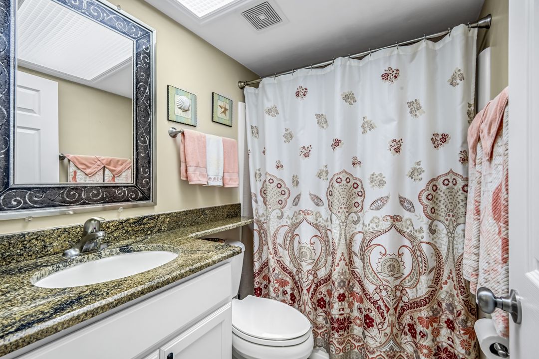 8475 Charter Club Cir #8, Fort Myers, FL 33919