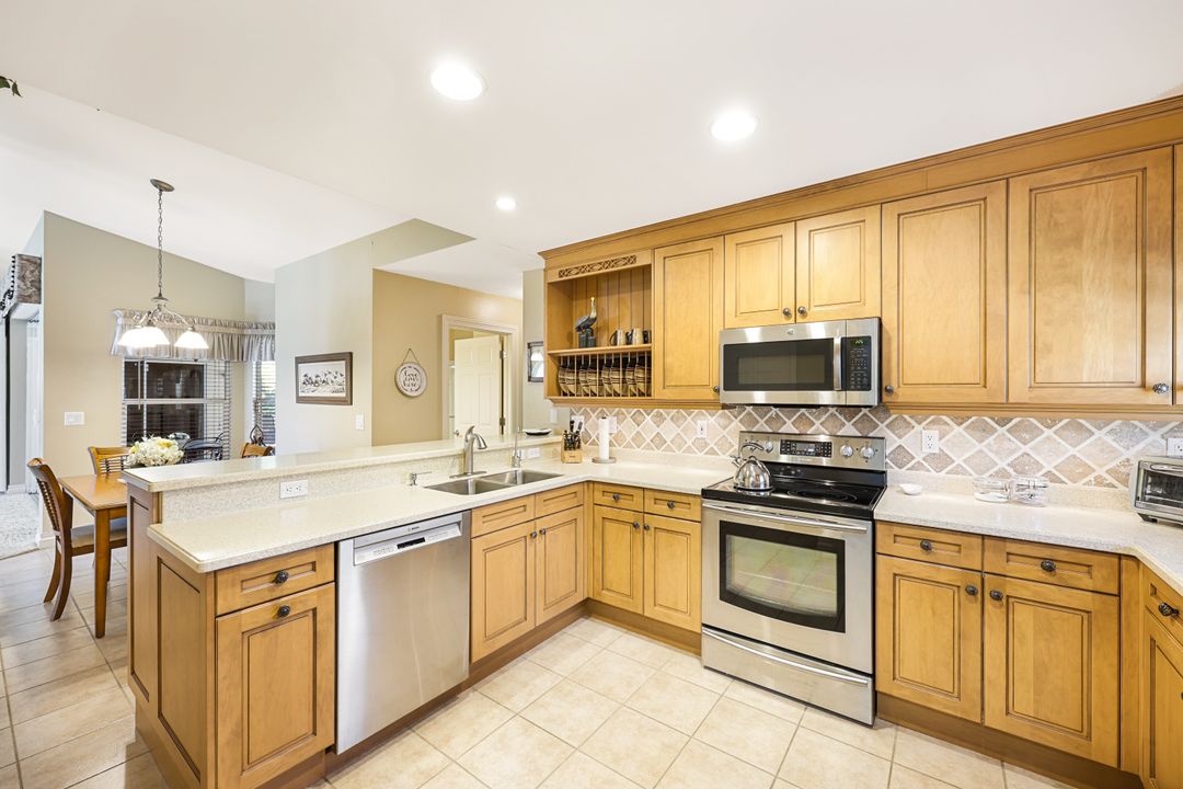 1137 SW 46th Terrace, Cape Coral, FL 33914