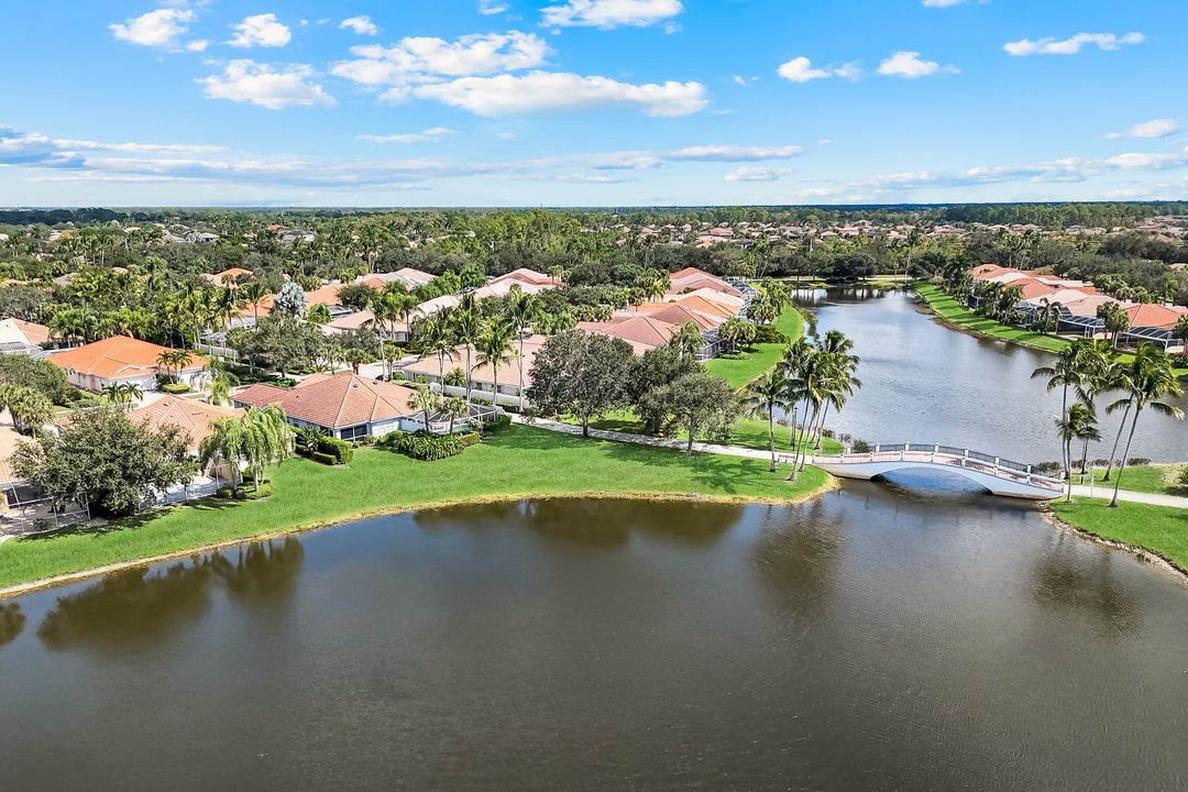 4251 Redonda Ln, Naples, FL 34119