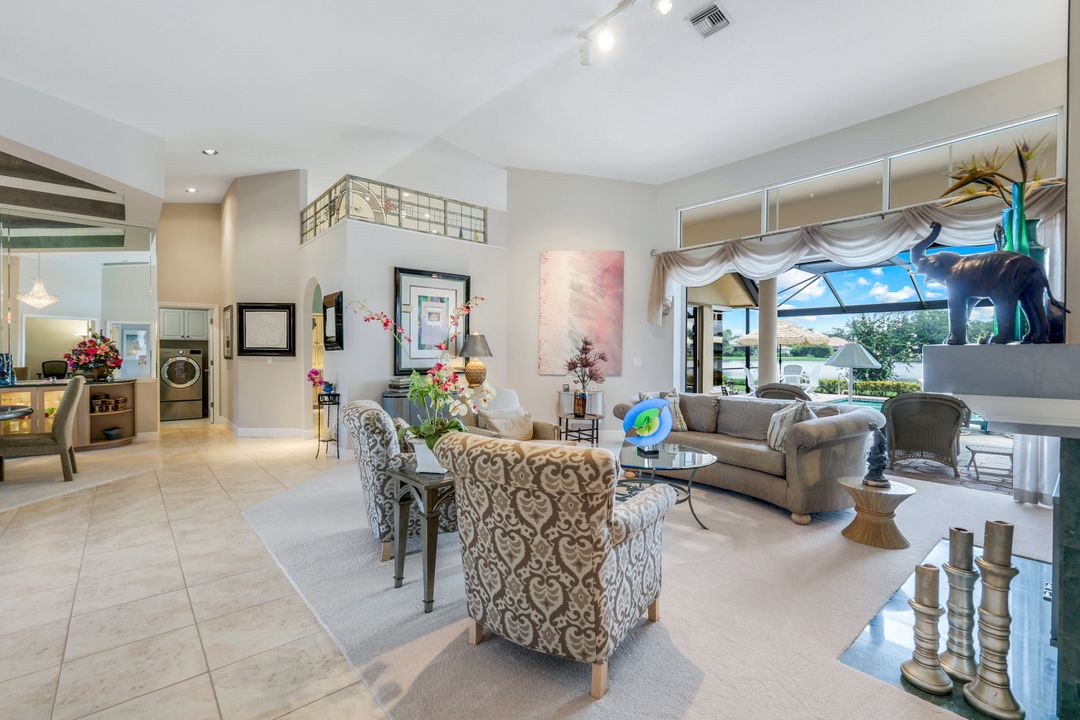 3760 Lakemont Dr, Bonita Springs, FL 34134