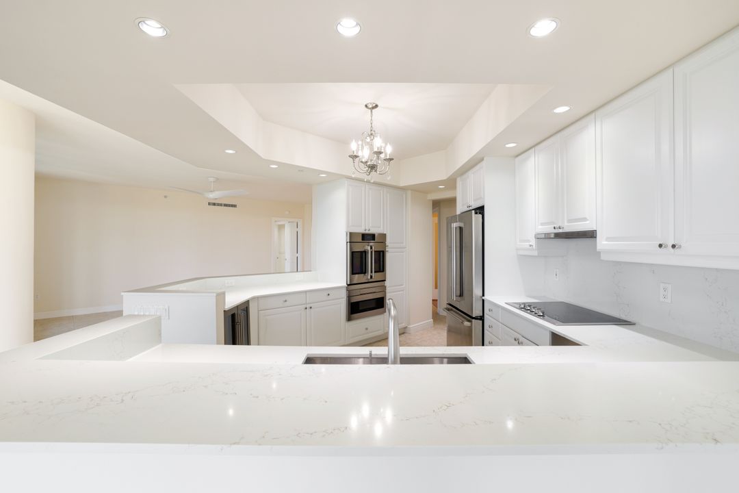 1060 Borghese Ln #1402, Naples, FL 34114