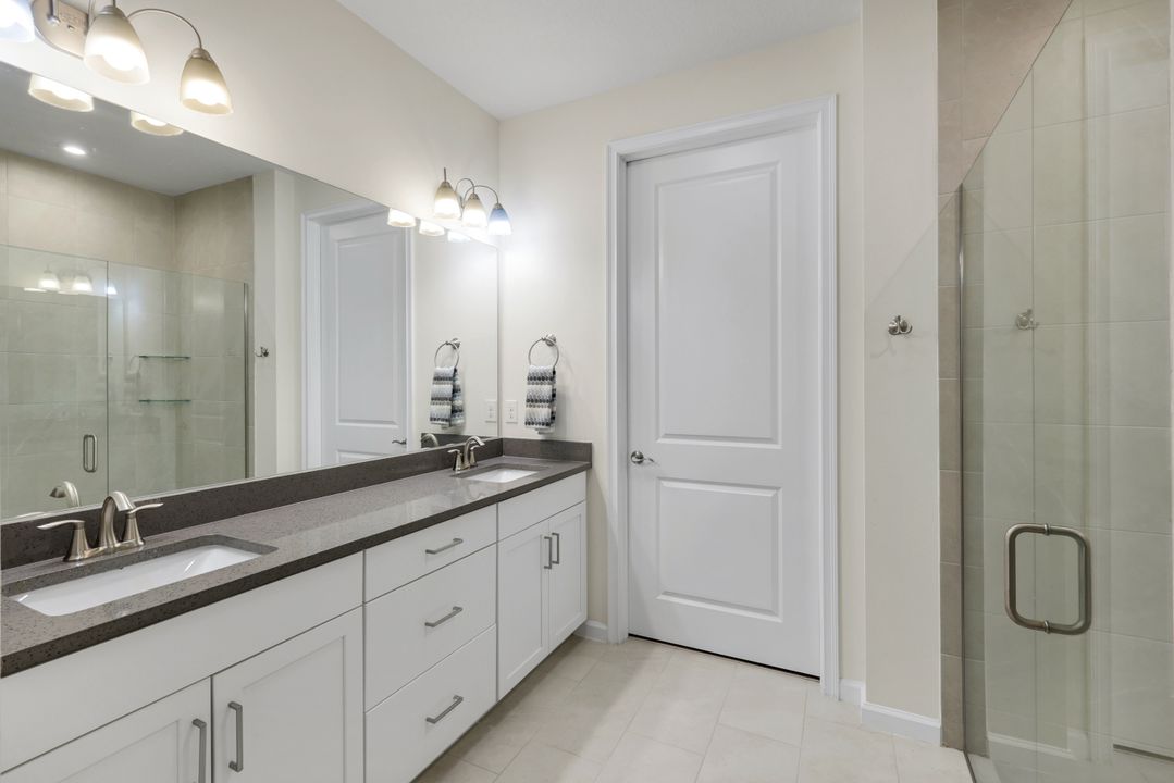 4619 Arboretum Cir #101, Naples, FL 34112