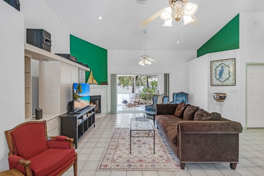 1208 SW 34th St, Cape Coral, FL 33914