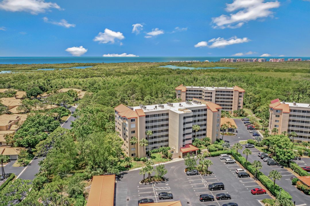 15161 Cedarwood Ln #503, Naples, FL 34110