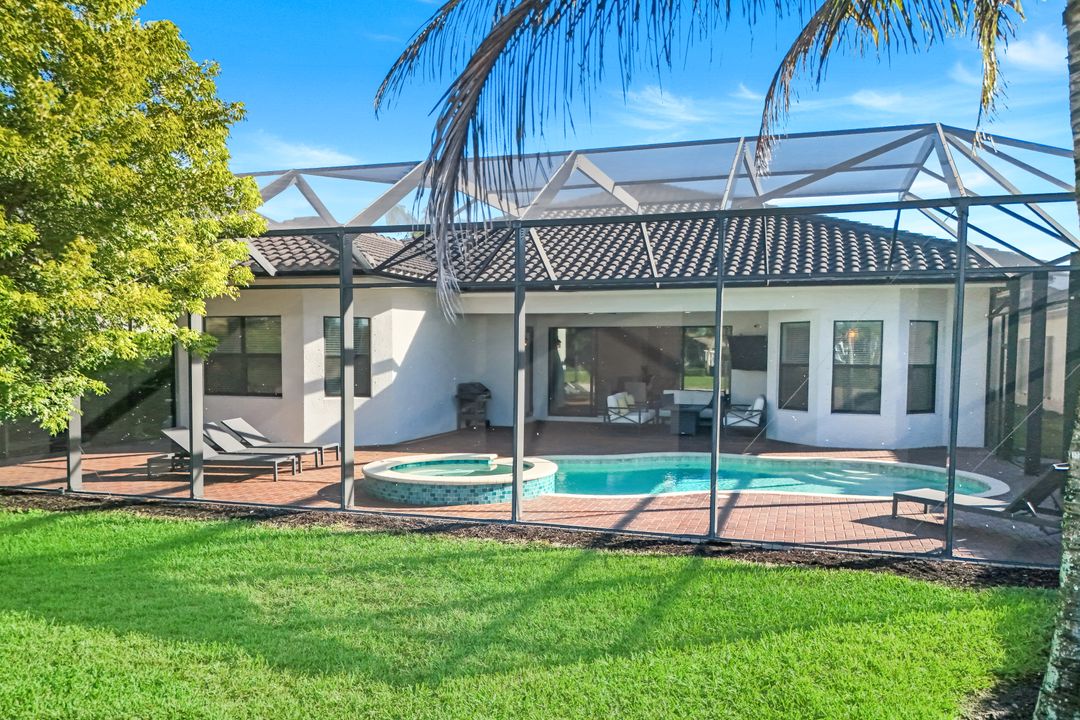 4549 Azalea Dr, Naples, FL 34119