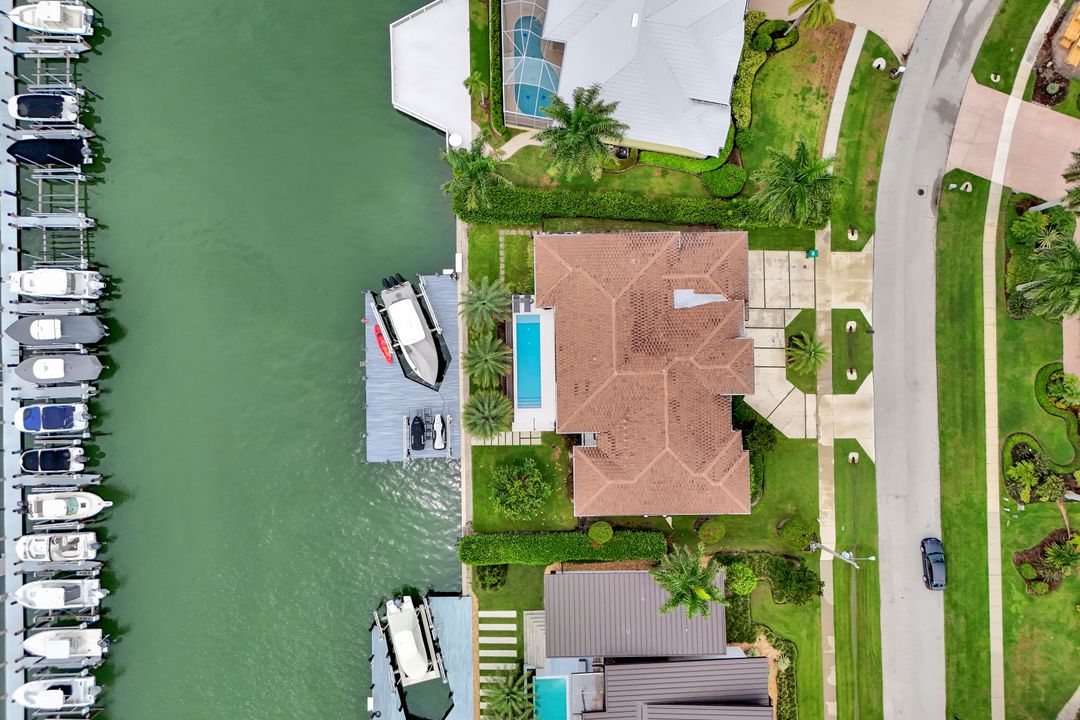 860 Partridge Ct, Marco Island, FL 34145
